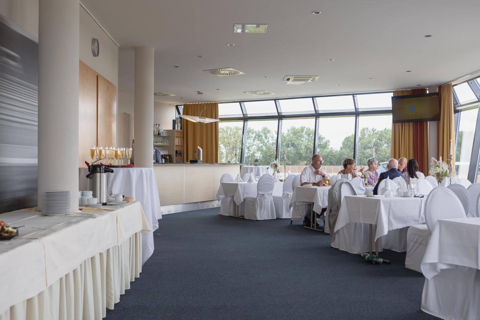 Hotel Motorsport Arena Oschersleben Luaran gambar